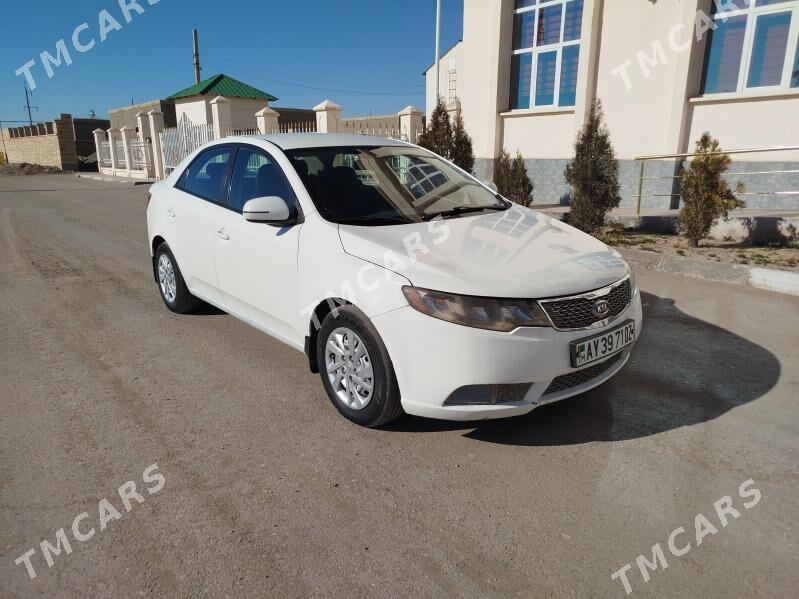 Kia Forte 2011 - 130 000 TMT - Губадаг - img 8