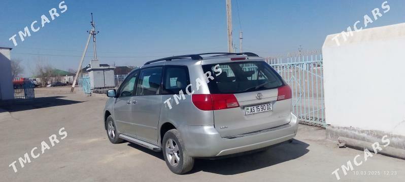 Toyota Sienna 2004 - 160 000 TMT - Daşoguz - img 3