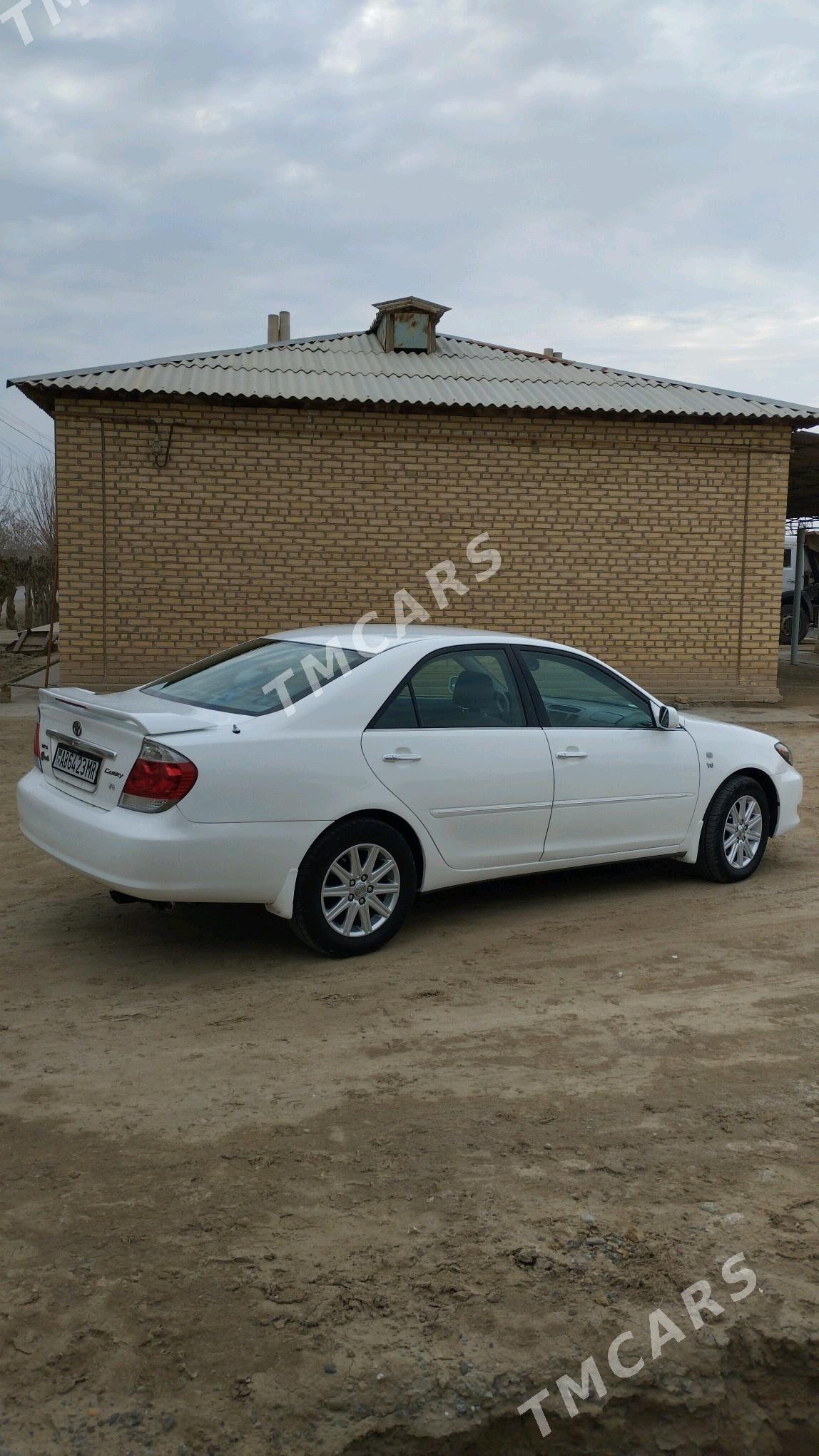 Toyota Camry 2005 - 170 000 TMT - Ёлётен - img 3