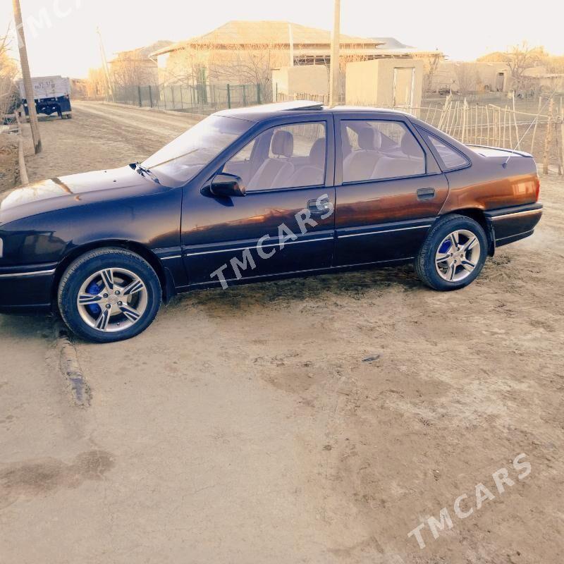 Opel Vectra 1994 - 50 000 TMT - Гурбансолтан Едже - img 5