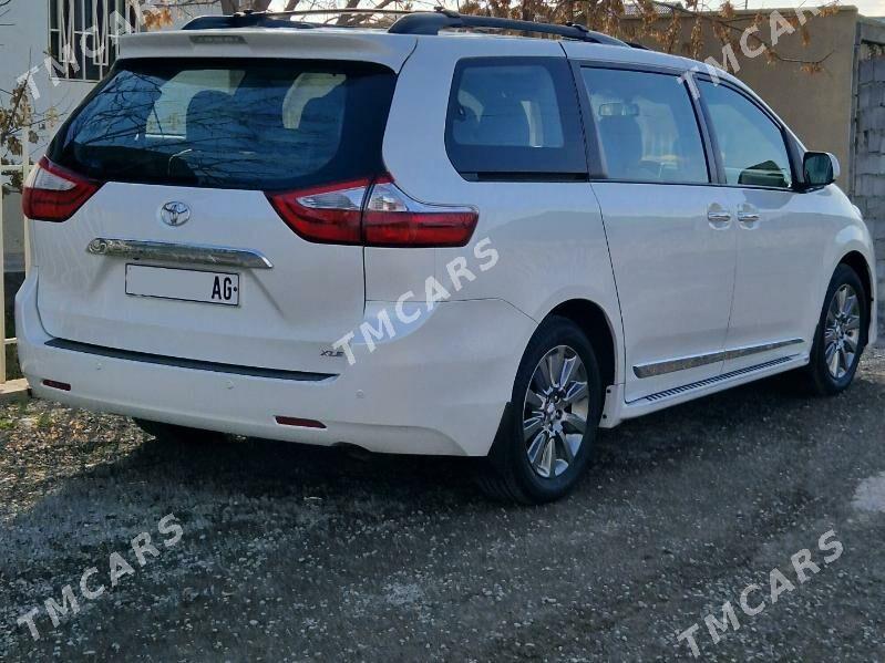 Toyota Sienna 2017 - 515 000 TMT - Ашхабад - img 8