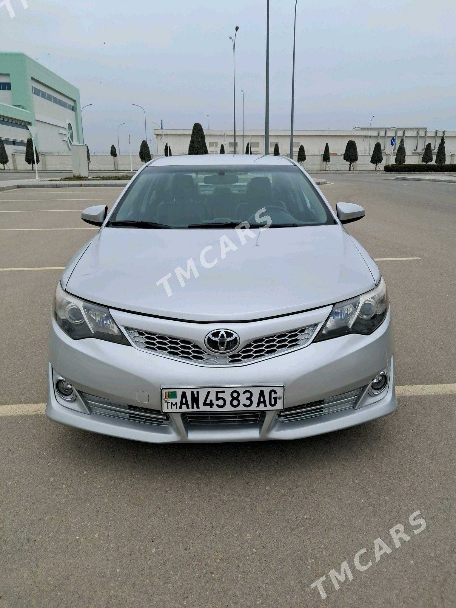 Toyota Camry 2013 - 190 000 TMT - Багир - img 4