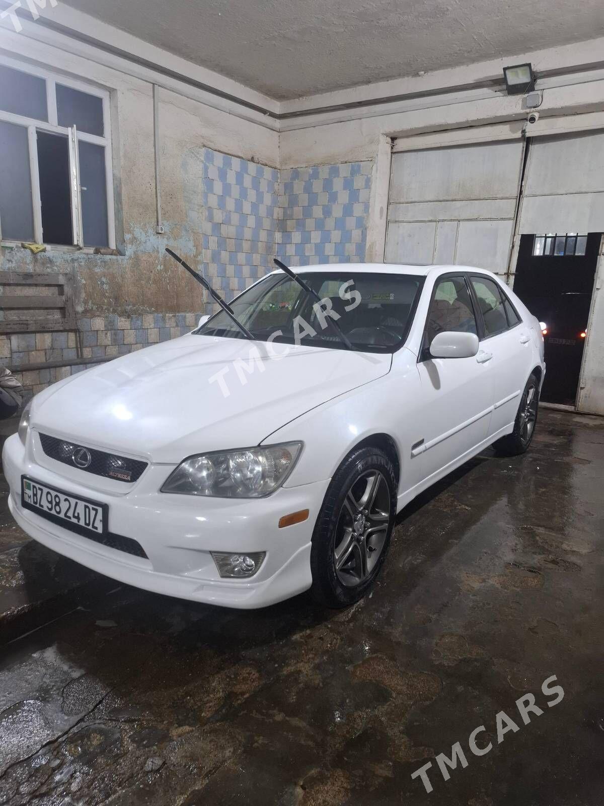 Lexus IS 300 2003 - 85 000 TMT - Дашогуз - img 4