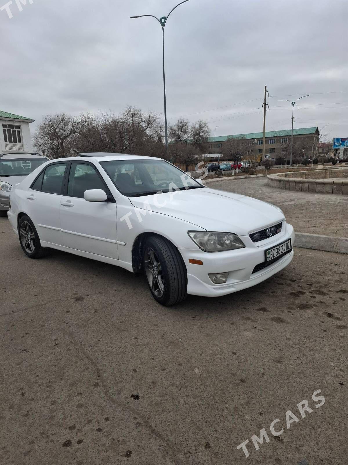 Lexus IS 300 2003 - 85 000 TMT - Дашогуз - img 2