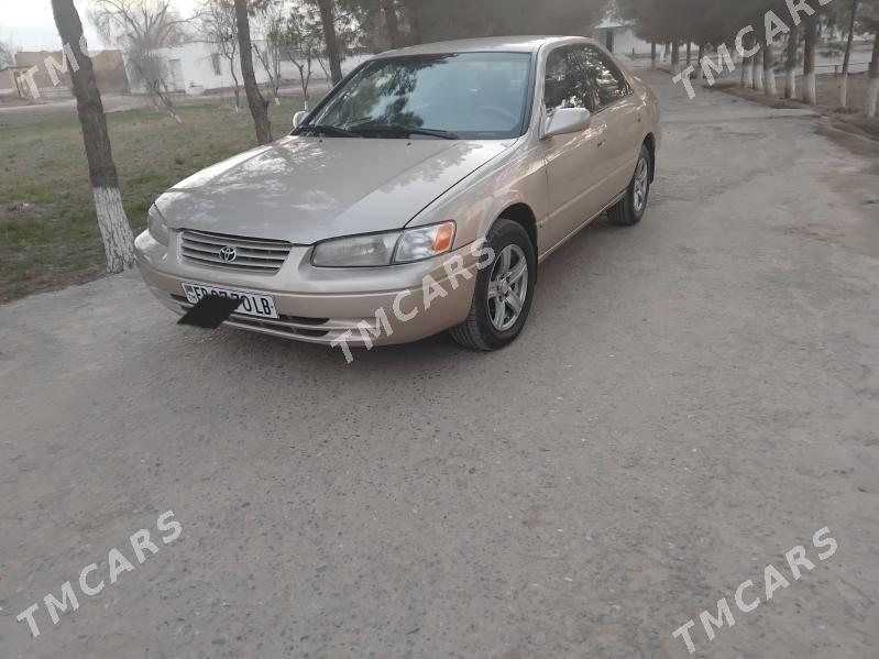 Toyota Camry 1998 - 115 000 TMT - Сакар - img 2