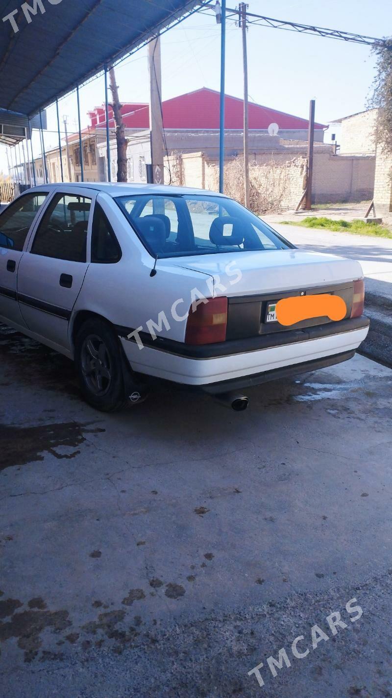 Opel Vectra 1992 - 30 000 TMT - Çärjew - img 2