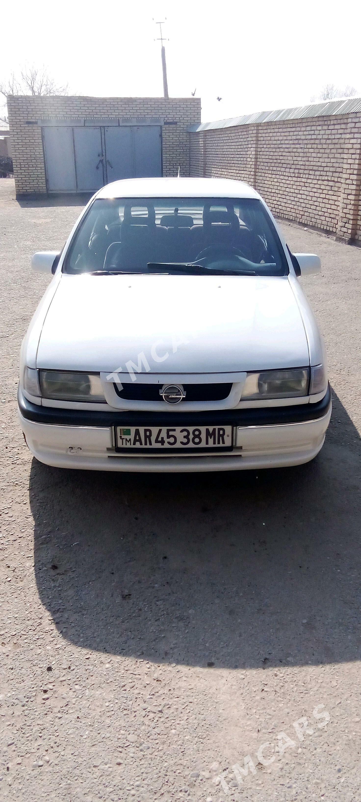 Opel Vectra 1990 - 25 000 TMT - Mary - img 2