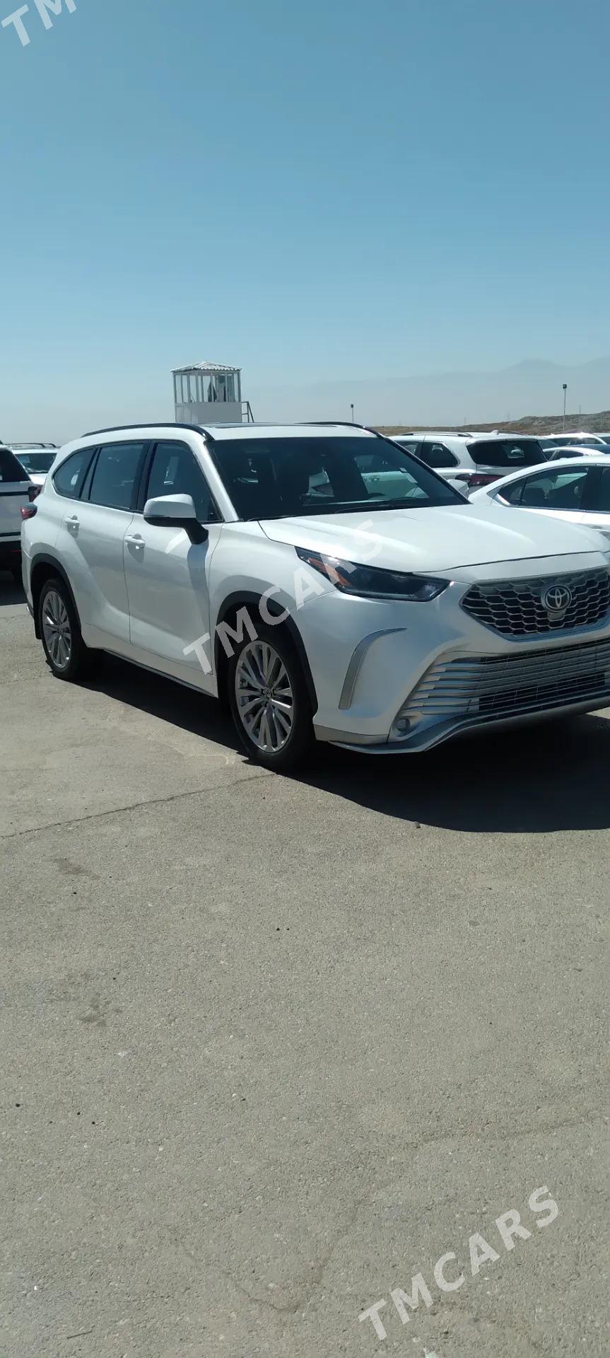 Toyota Highlander 2022 - 570 000 TMT - Ашхабад - img 8