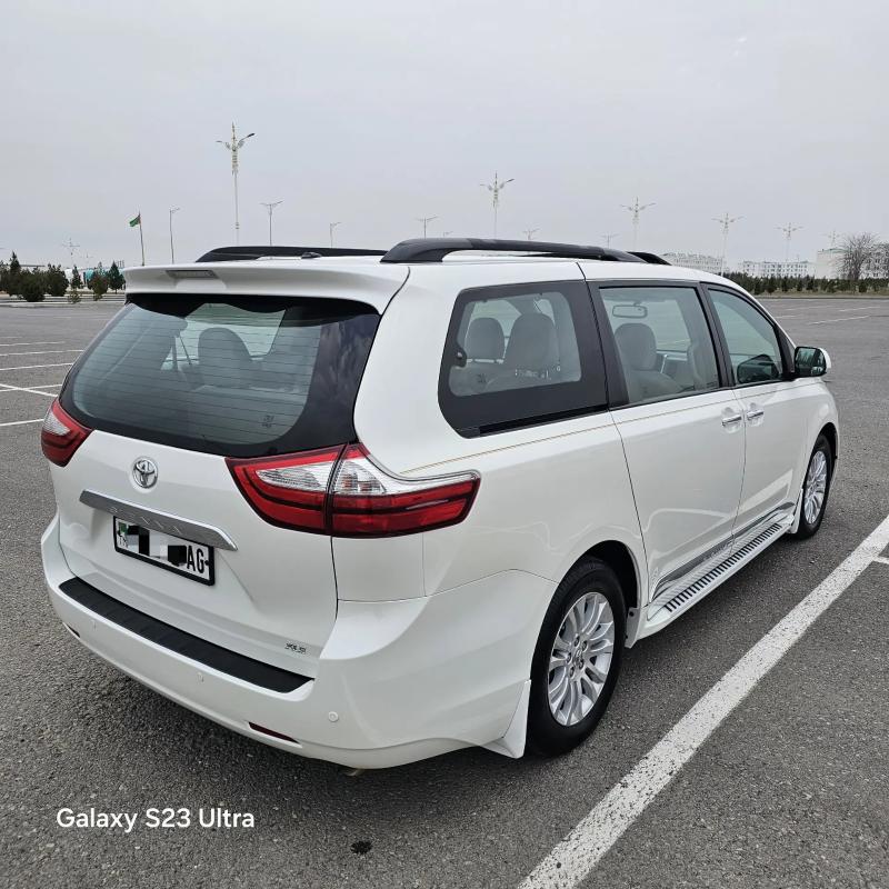 Toyota Sienna 2017 - 410 000 TMT - Ашхабад - img 4