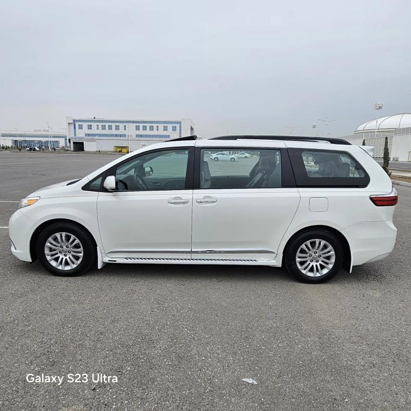 Toyota Sienna 2017 - 410 000 TMT - Ашхабад - img 2