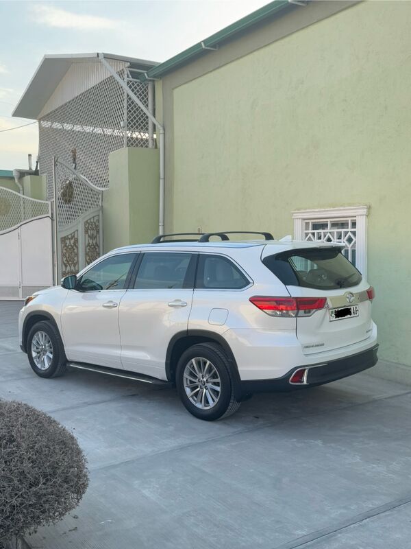 Toyota Highlander 2018 - 465 000 TMT - Aşgabat - img 10