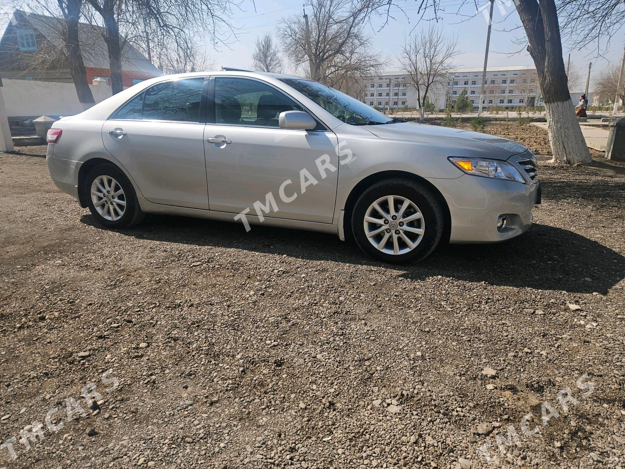 Toyota Camry 2011 - 200 000 TMT - Гурбансолтан Едже - img 4