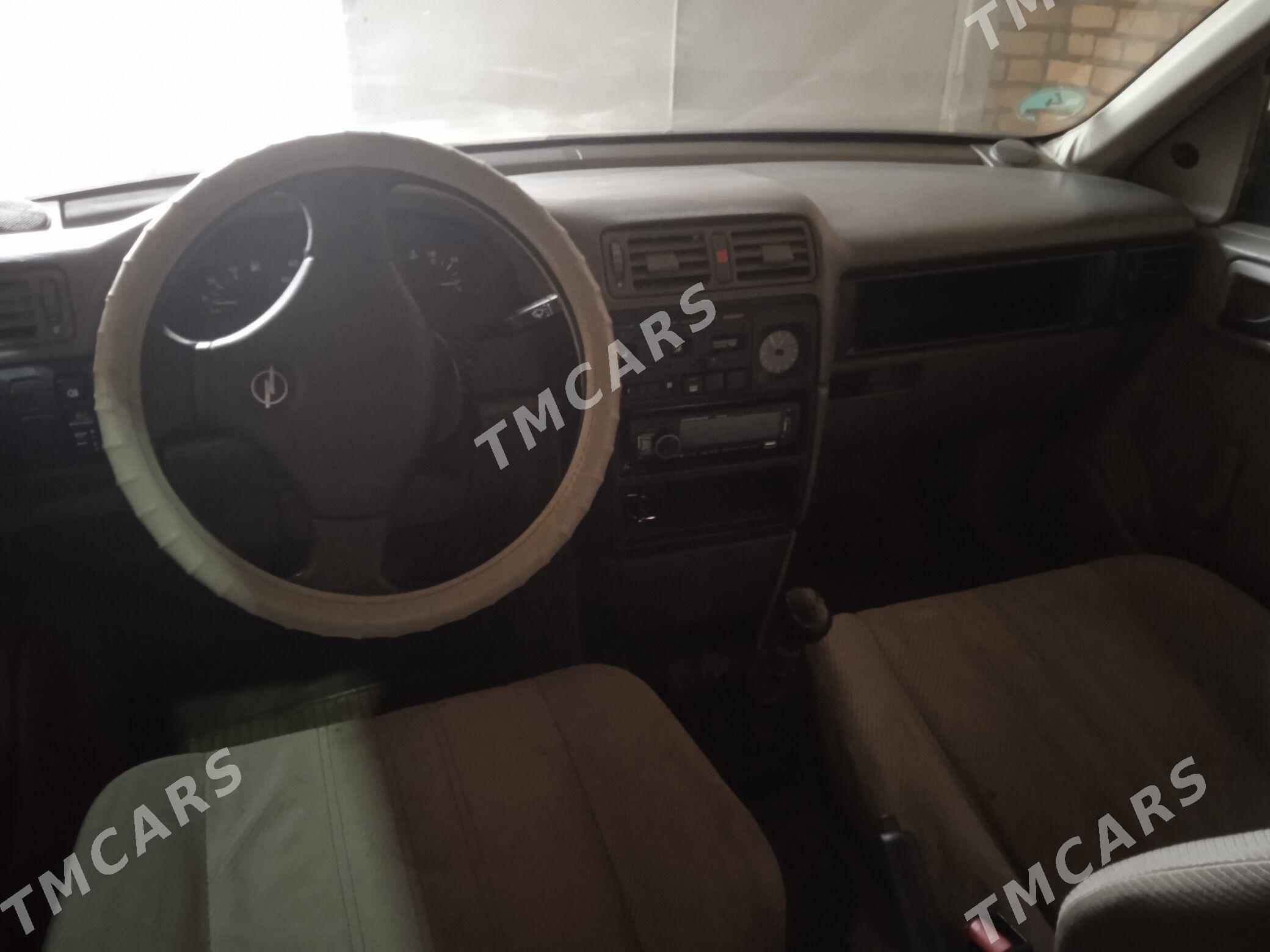 Opel Vectra 1992 - 21 000 TMT - Туркменабат - img 3