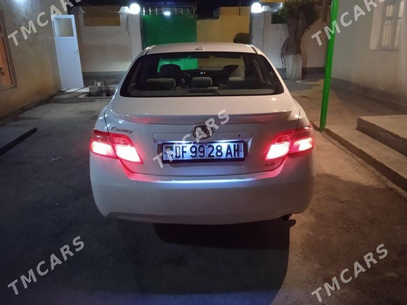 Toyota Camry 2008 - 145 000 TMT - Гёкдепе - img 2