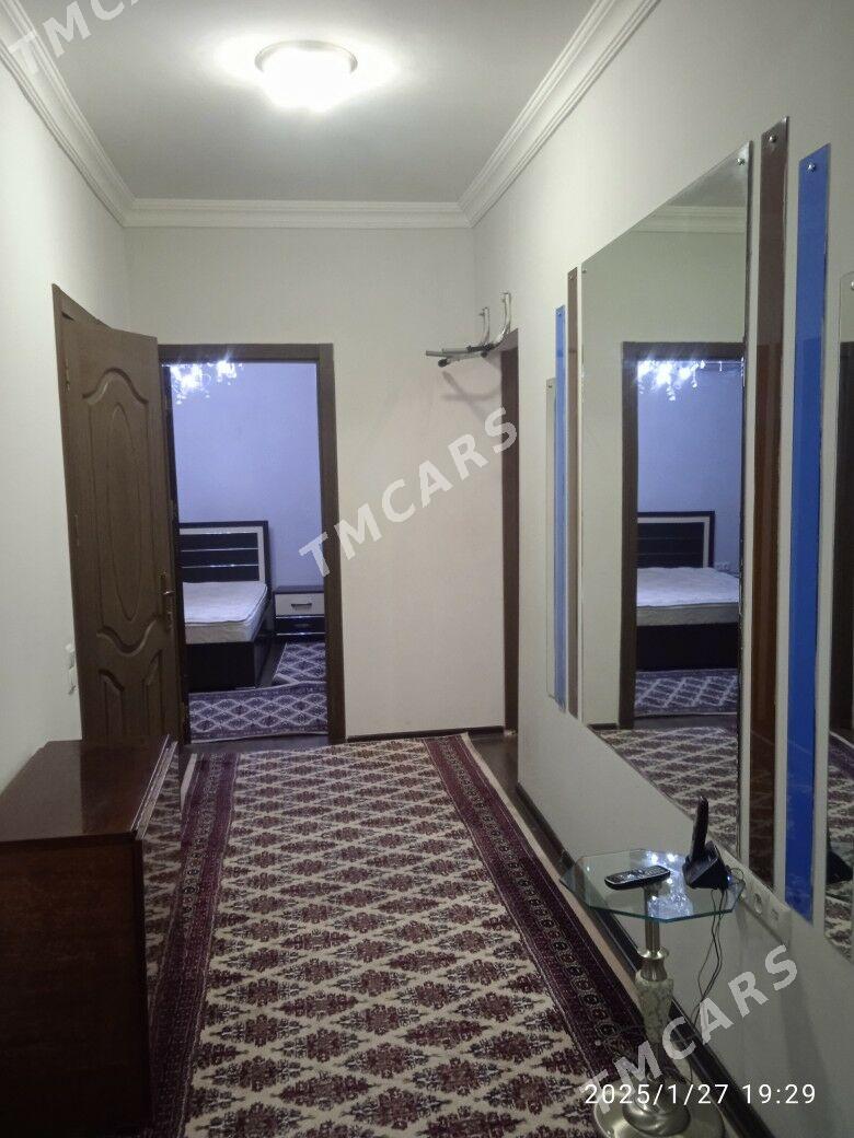 3 комн 4 эт, евро, мир 4 - Aşgabat - img 2