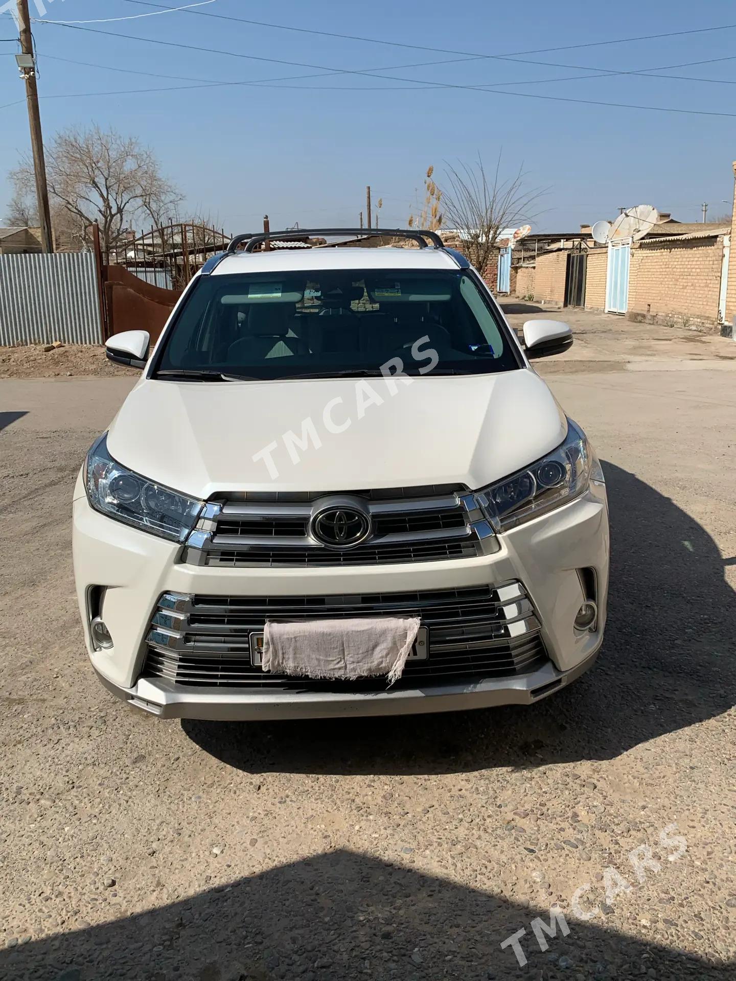 Toyota Highlander 2019 - 420 000 TMT - Мары - img 3