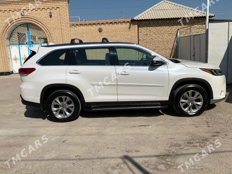 Toyota Highlander 2019 - 420 000 TMT - Мары - img 8