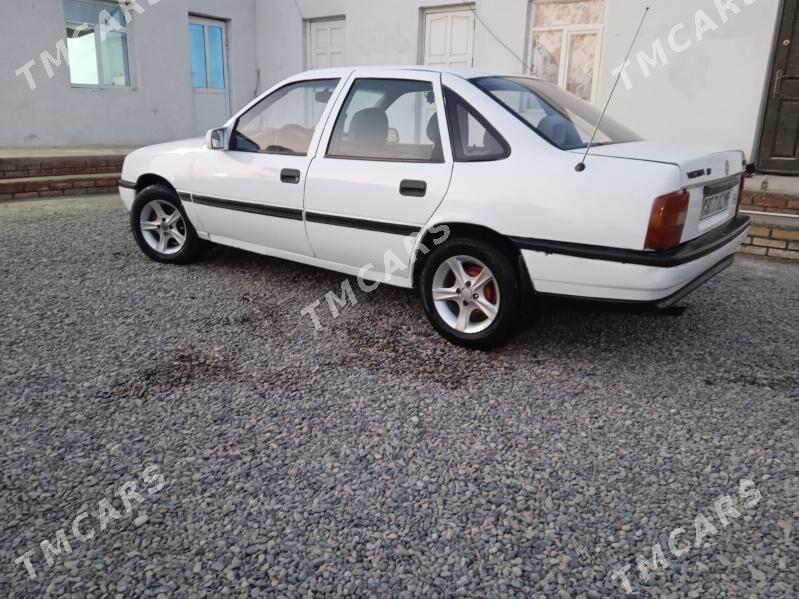 Opel Vectra 1992 - 28 000 TMT - Mary - img 2