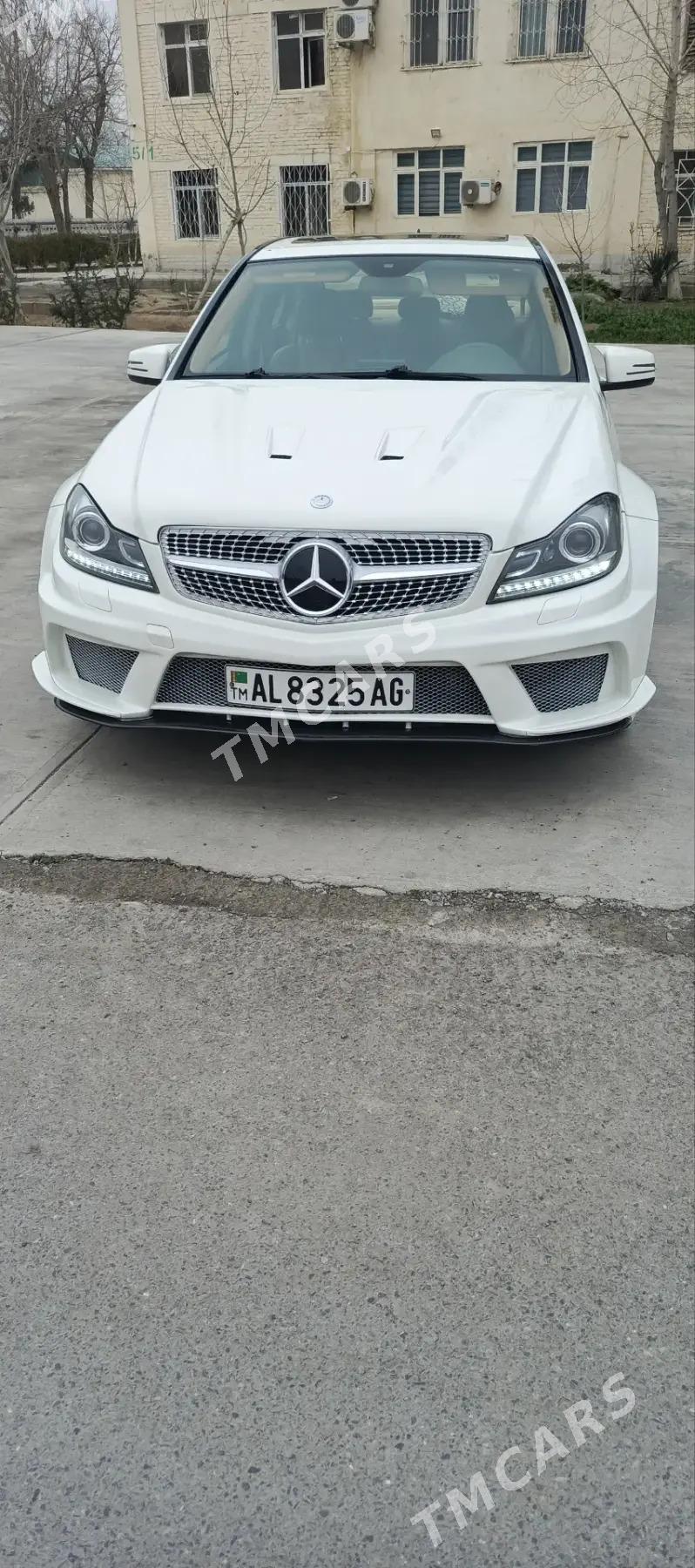 Mercedes-Benz C300 2009 - 210 000 TMT - Aşgabat - img 2