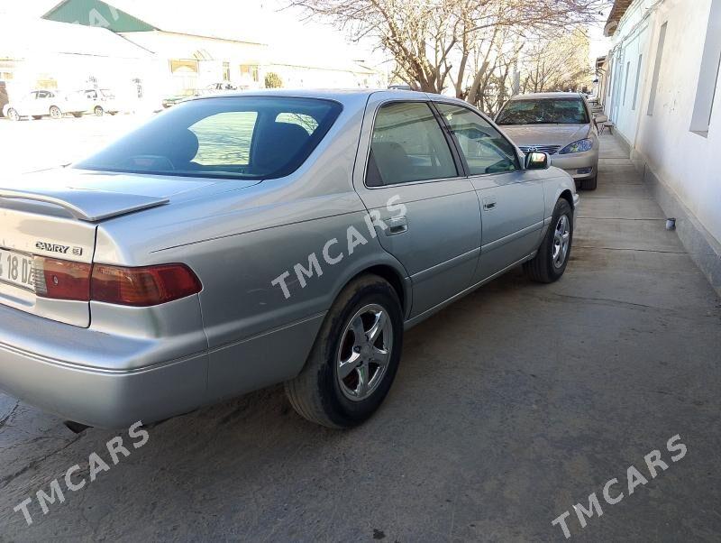 Toyota Camry 2000 - 110 000 TMT - Daşoguz - img 2