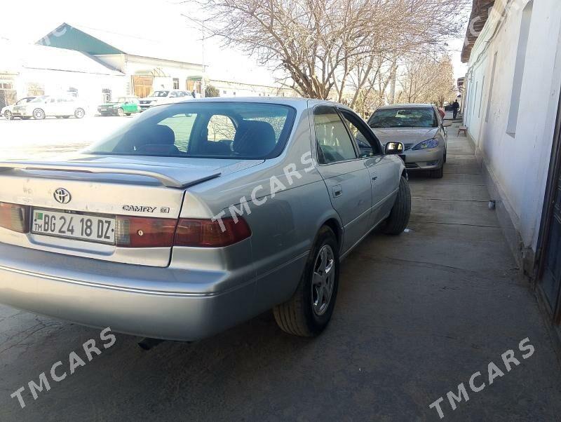 Toyota Camry 2000 - 110 000 TMT - Daşoguz - img 3