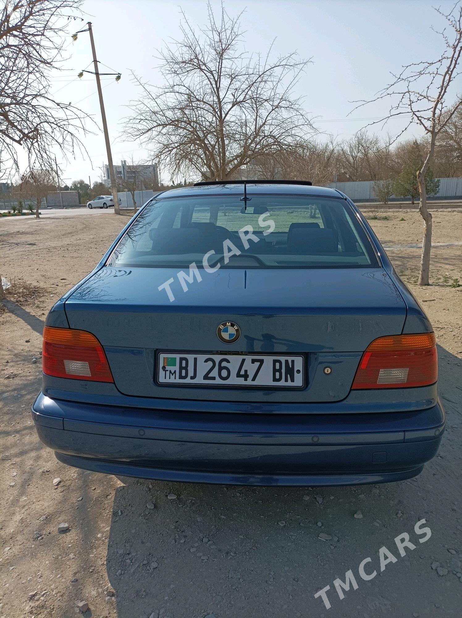 BMW 528 2002 - 130 000 TMT - Балканабат - img 4