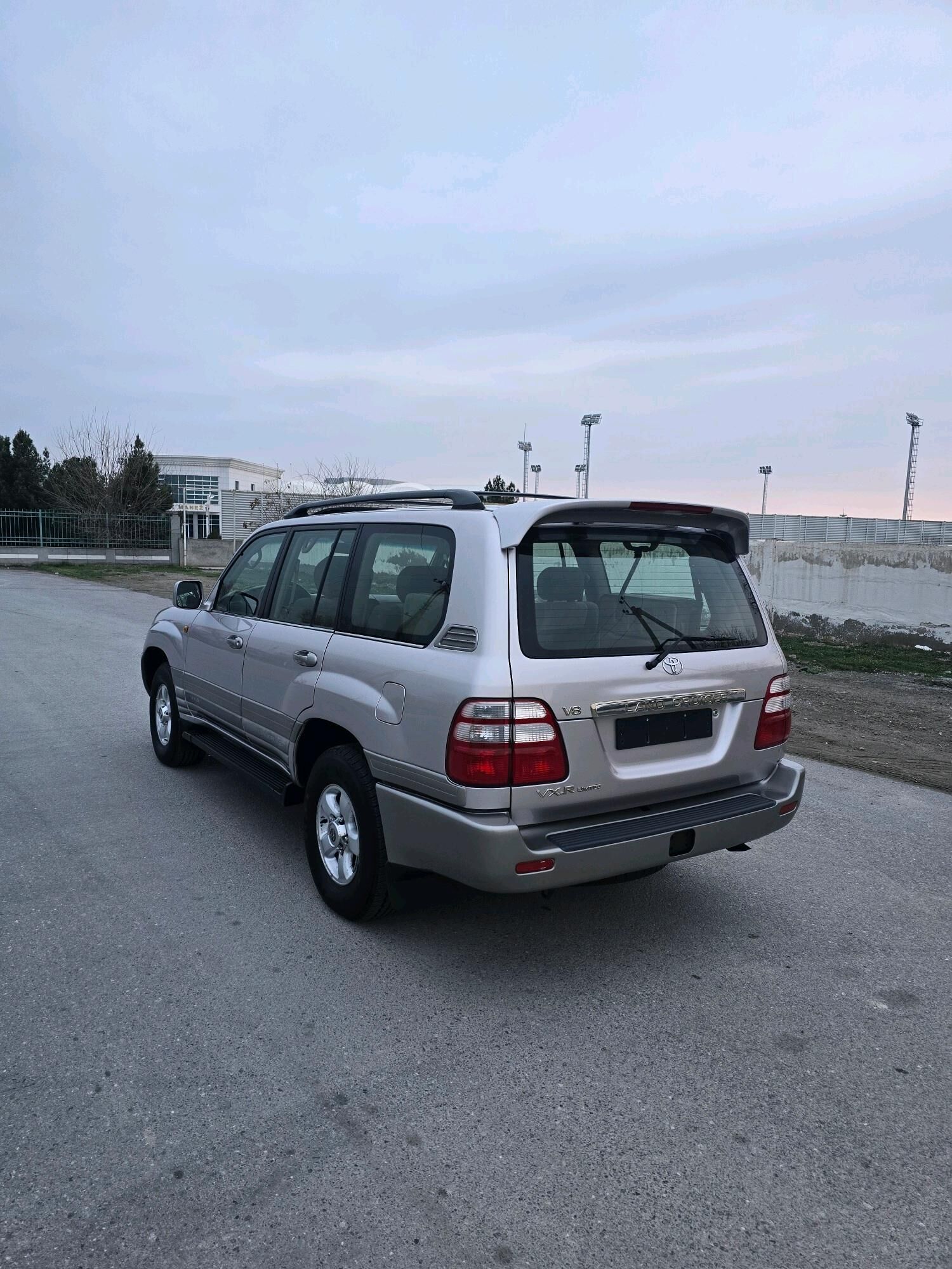 Toyota Land Cruiser 2000 - 333 000 TMT - Aşgabat - img 9