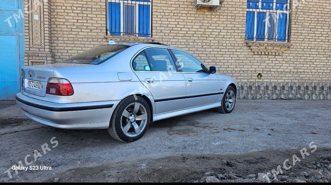 BMW E39 2002 - 100 000 TMT - Кёнеургенч - img 2