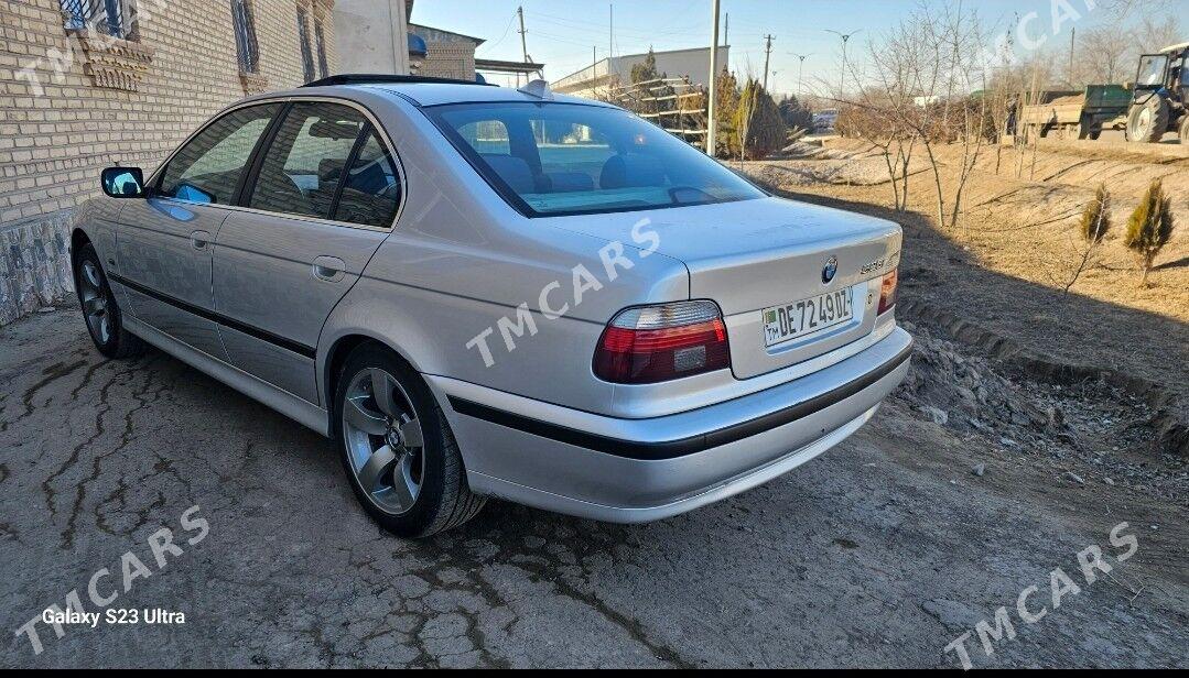 BMW E39 2002 - 100 000 TMT - Кёнеургенч - img 3