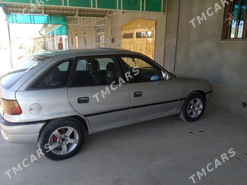 Opel Astra 1993 - 30 000 TMT - Gurbansoltan Eje - img 2