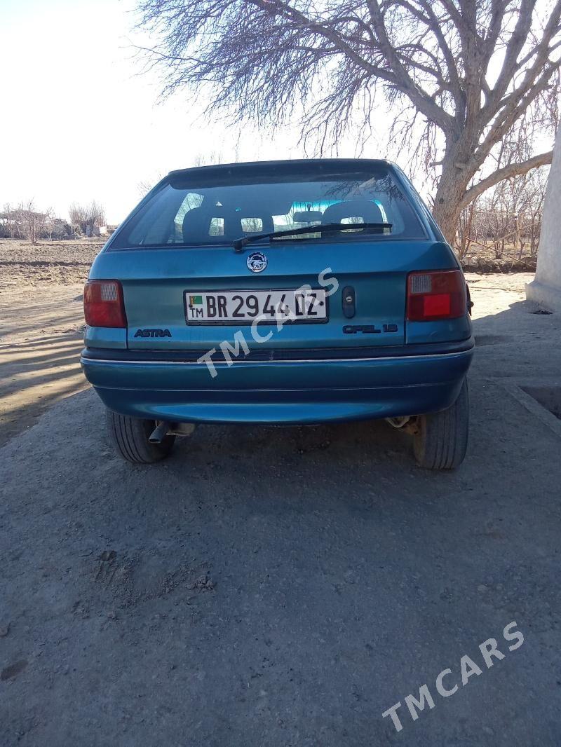 Opel Astra 1993 - 39 000 TMT - Шабатский этрап - img 3