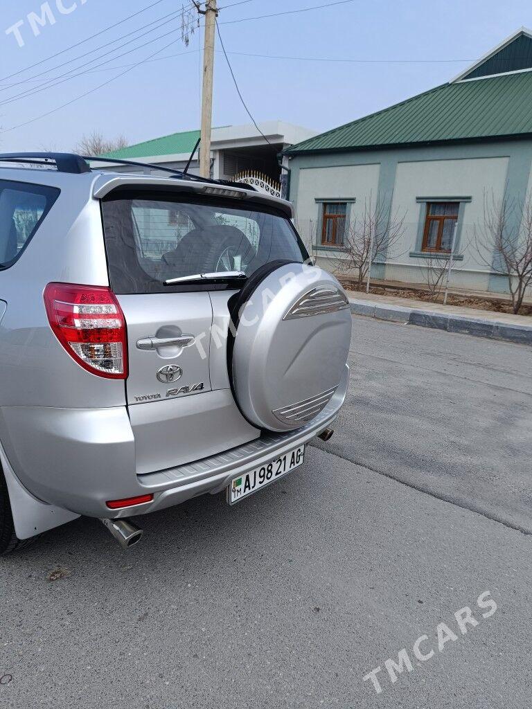 Toyota RAV4 2010 - 215 000 TMT - Ашхабад - img 3