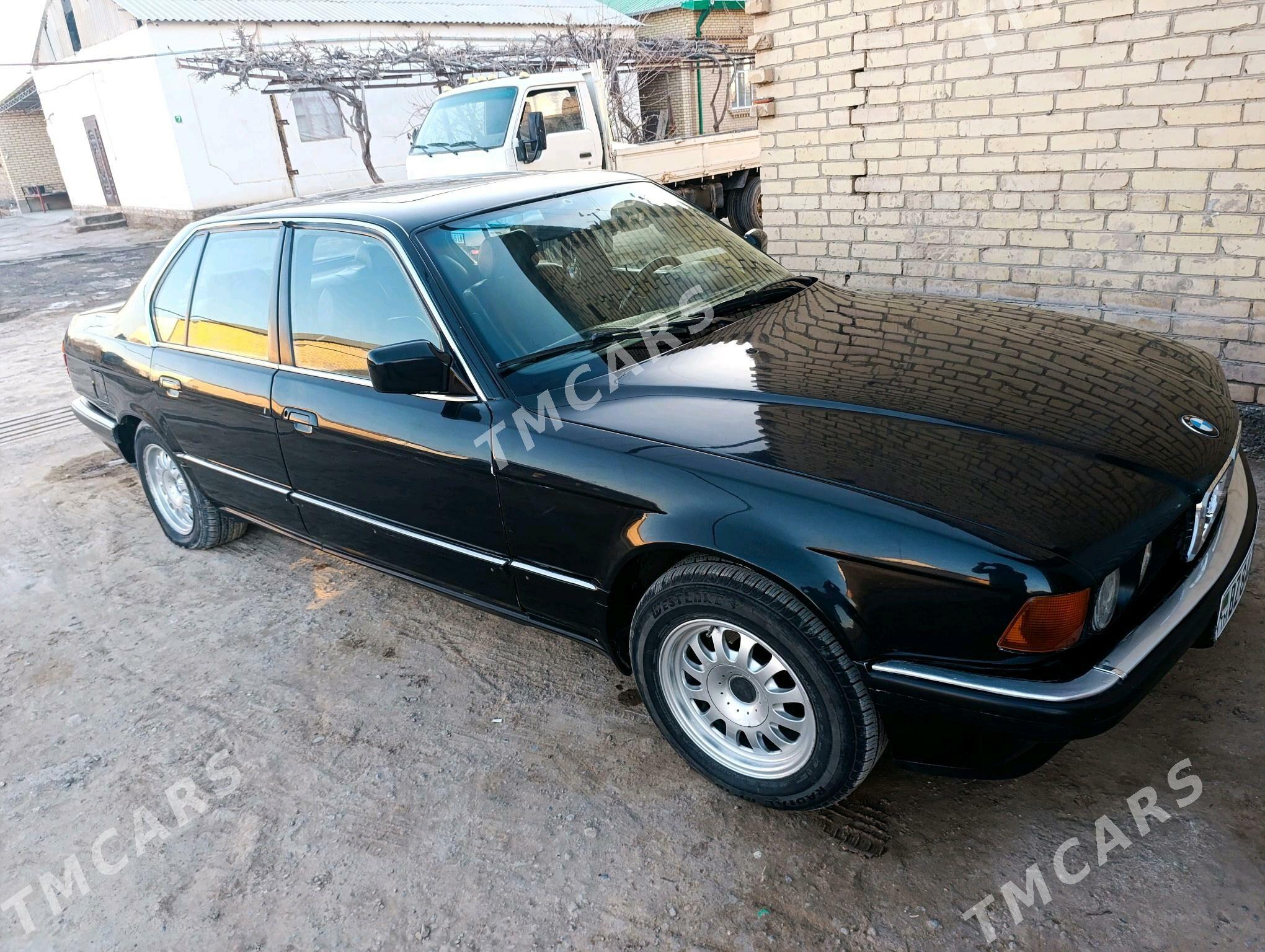 BMW 730 1988 - 30 000 TMT - Дянев - img 2