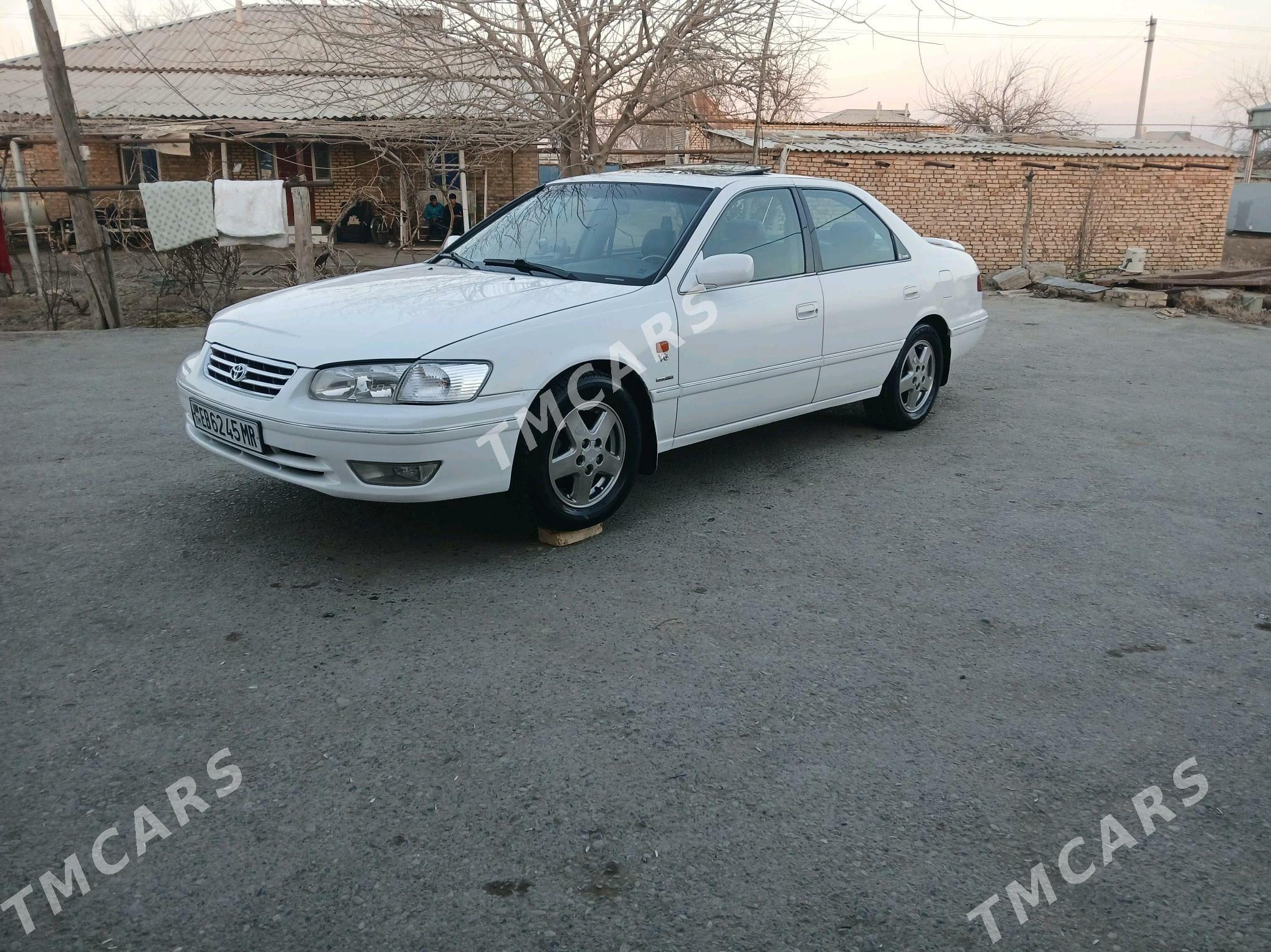 Toyota Camry 2000 - 150 000 TMT - Мары - img 2