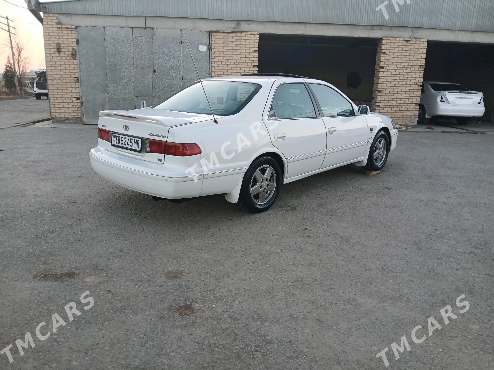 Toyota Camry 2000 - 150 000 TMT - Мары - img 6