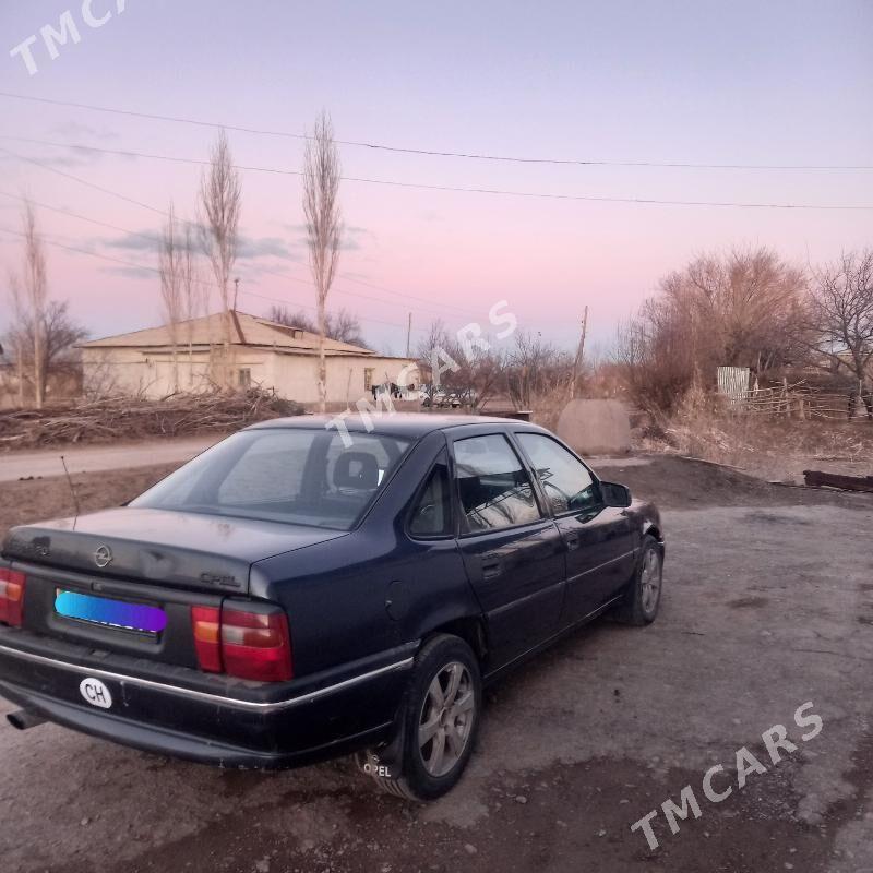 Opel Vectra 1994 - 36 000 TMT - Губадаг - img 2