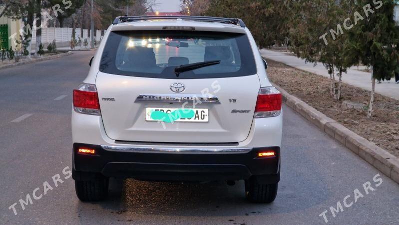 Toyota Highlander 2012 - 280 000 TMT - Aşgabat - img 4