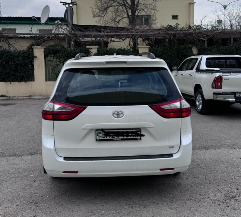 Toyota Sienna 2018 - 375 000 TMT - Aşgabat - img 8