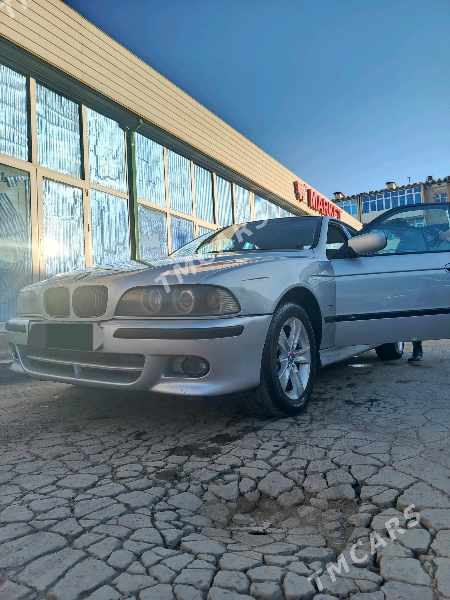 BMW E39 2003 - 100 000 TMT - Дашогуз - img 3