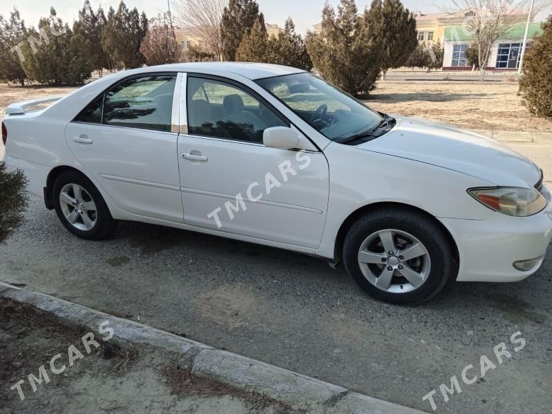 Toyota Camry 2002 - 135 000 TMT - Берекет - img 3