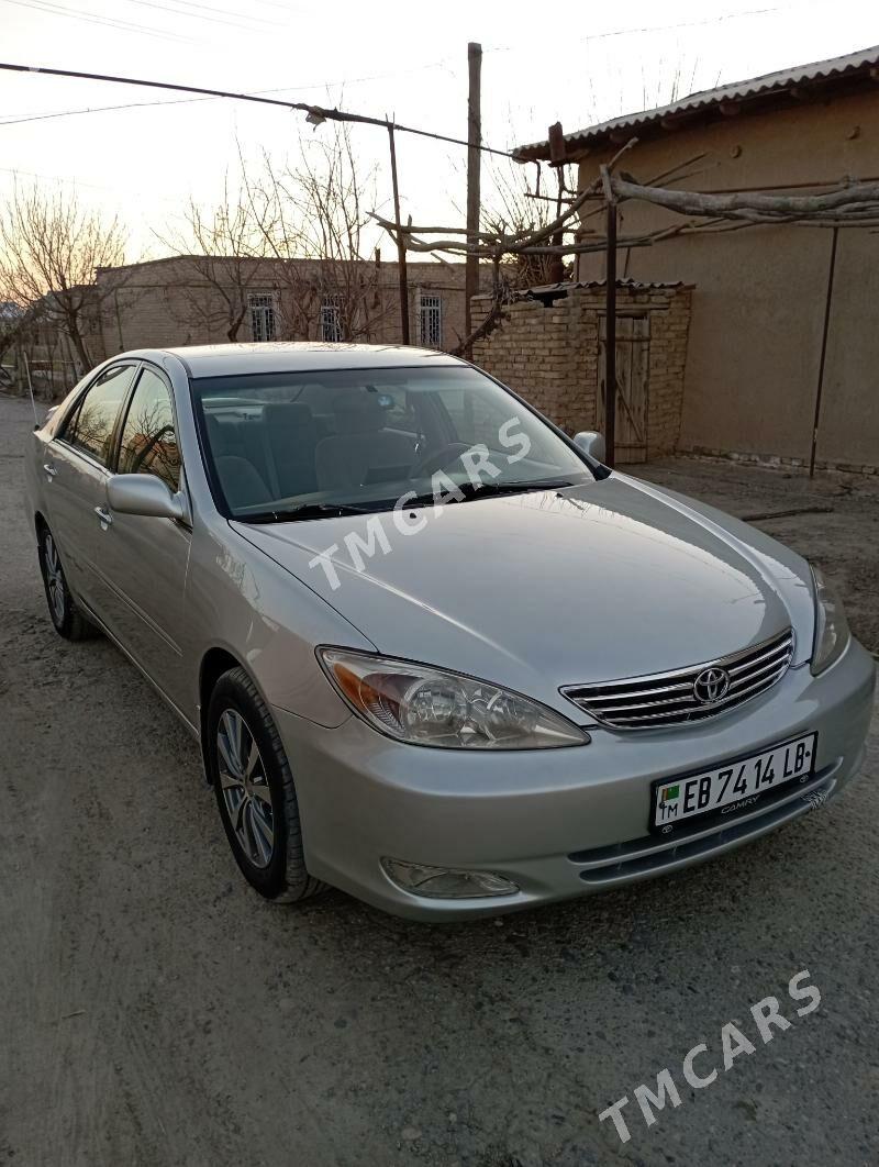 Toyota Camry 2002 - 140 000 TMT - Дянев - img 3