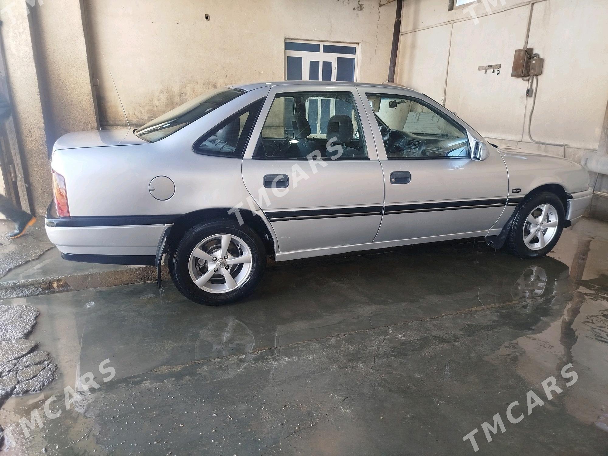 Opel Vectra 1992 - 35 000 TMT - Мары - img 4