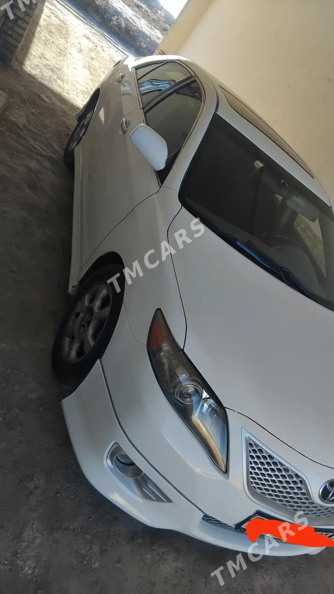 Toyota Camry 2010 - 180 000 TMT - Дашогуз - img 2