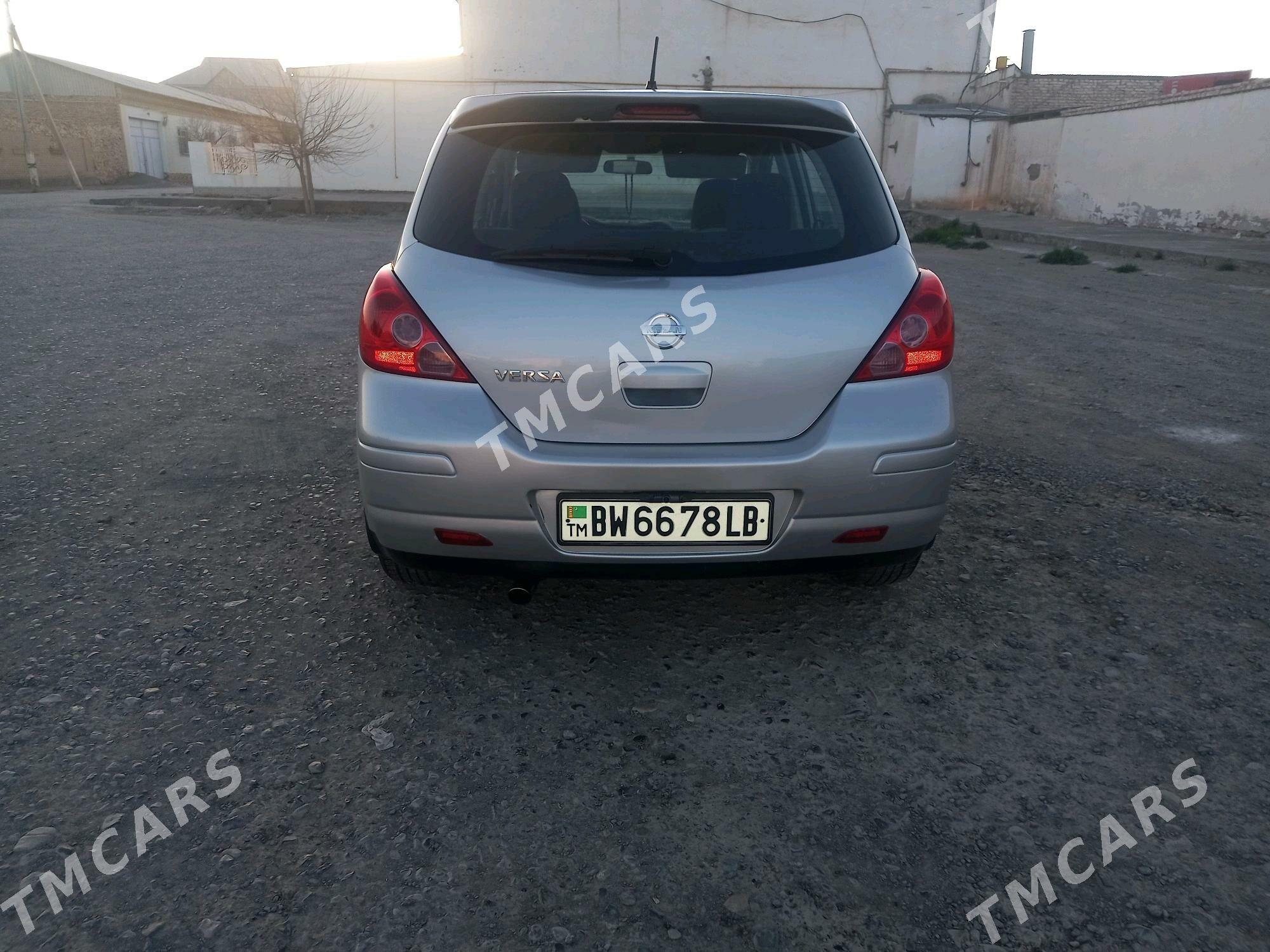 Nissan Versa 2010 - 95 000 TMT - Туркменабат - img 3