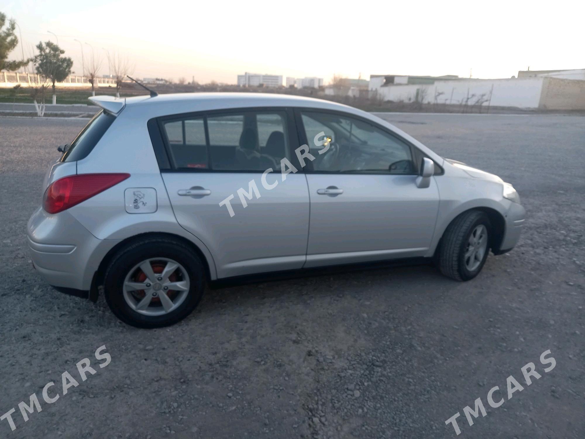 Nissan Versa 2010 - 95 000 TMT - Туркменабат - img 4