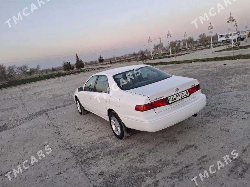 Toyota Camry 2000 - 125 000 TMT - Халач - img 2