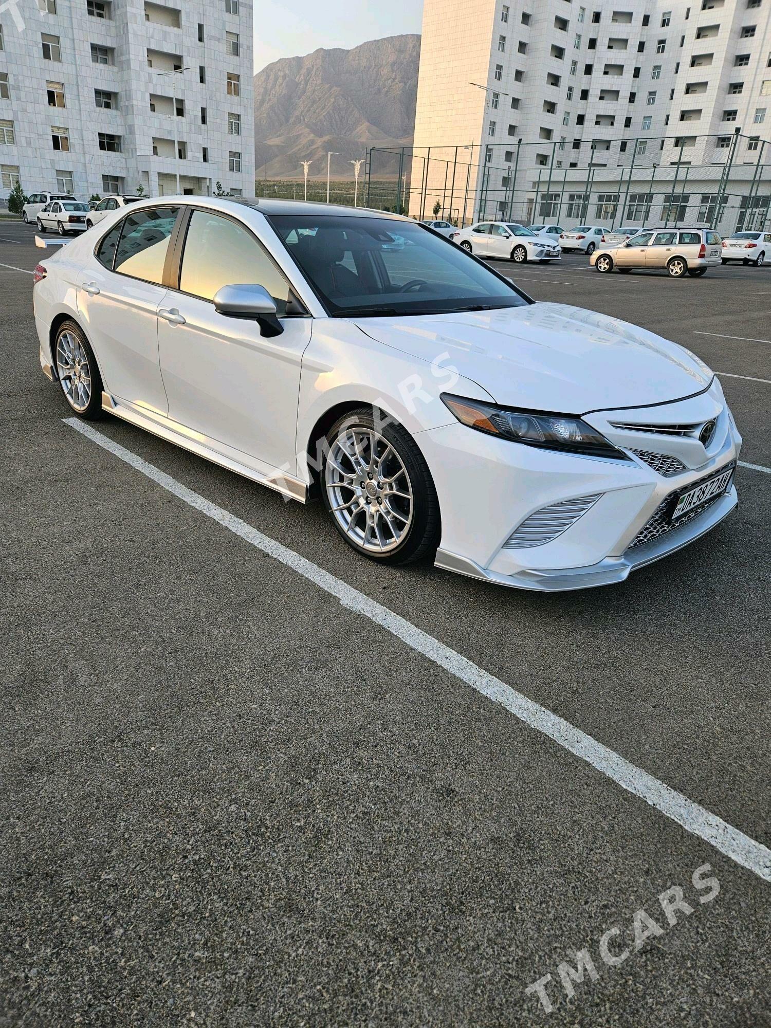 Toyota Camry 2020 - 368 000 TMT - Ашхабад - img 10