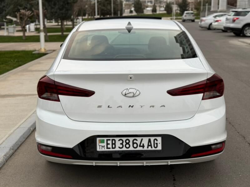 Hyundai Elantra 2020 - 218 000 TMT - Howdan "B" - img 5