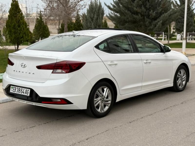 Hyundai Elantra 2020 - 218 000 TMT - Howdan "B" - img 6