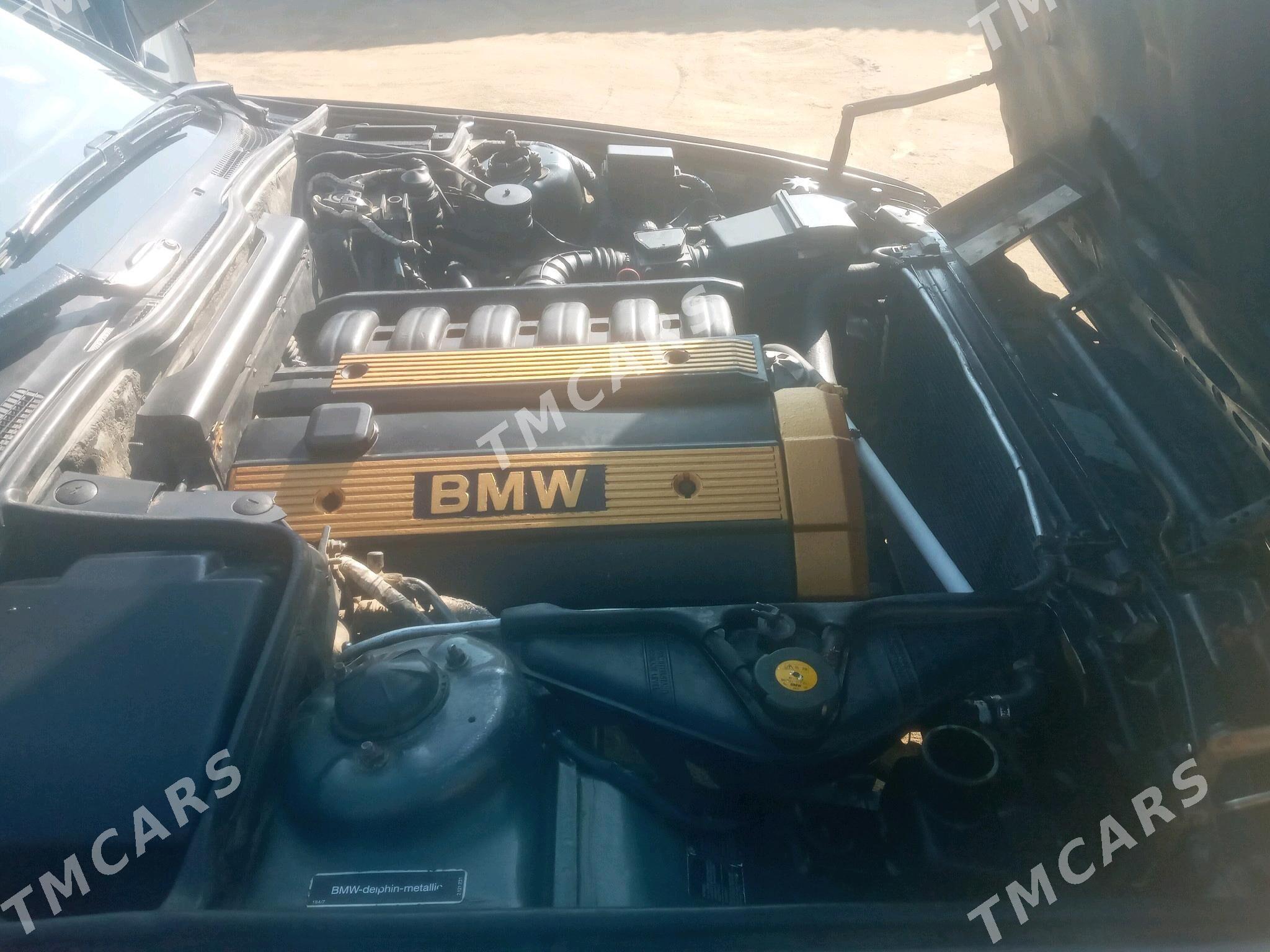 BMW 520 1990 - 49 000 TMT - Esenguly - img 7